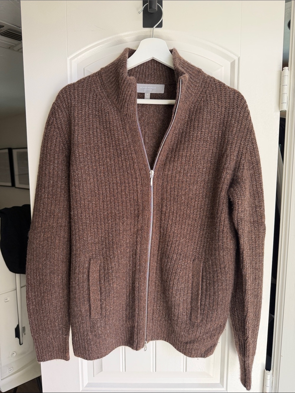 Neiman Marcus 100% cashmere Men's Brown Ribbed Zip-Up Sweater Jacket